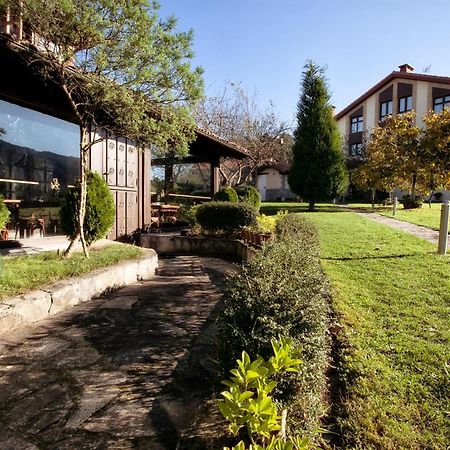 Apartamentos Rurales L'Arquera يانس المظهر الخارجي الصورة