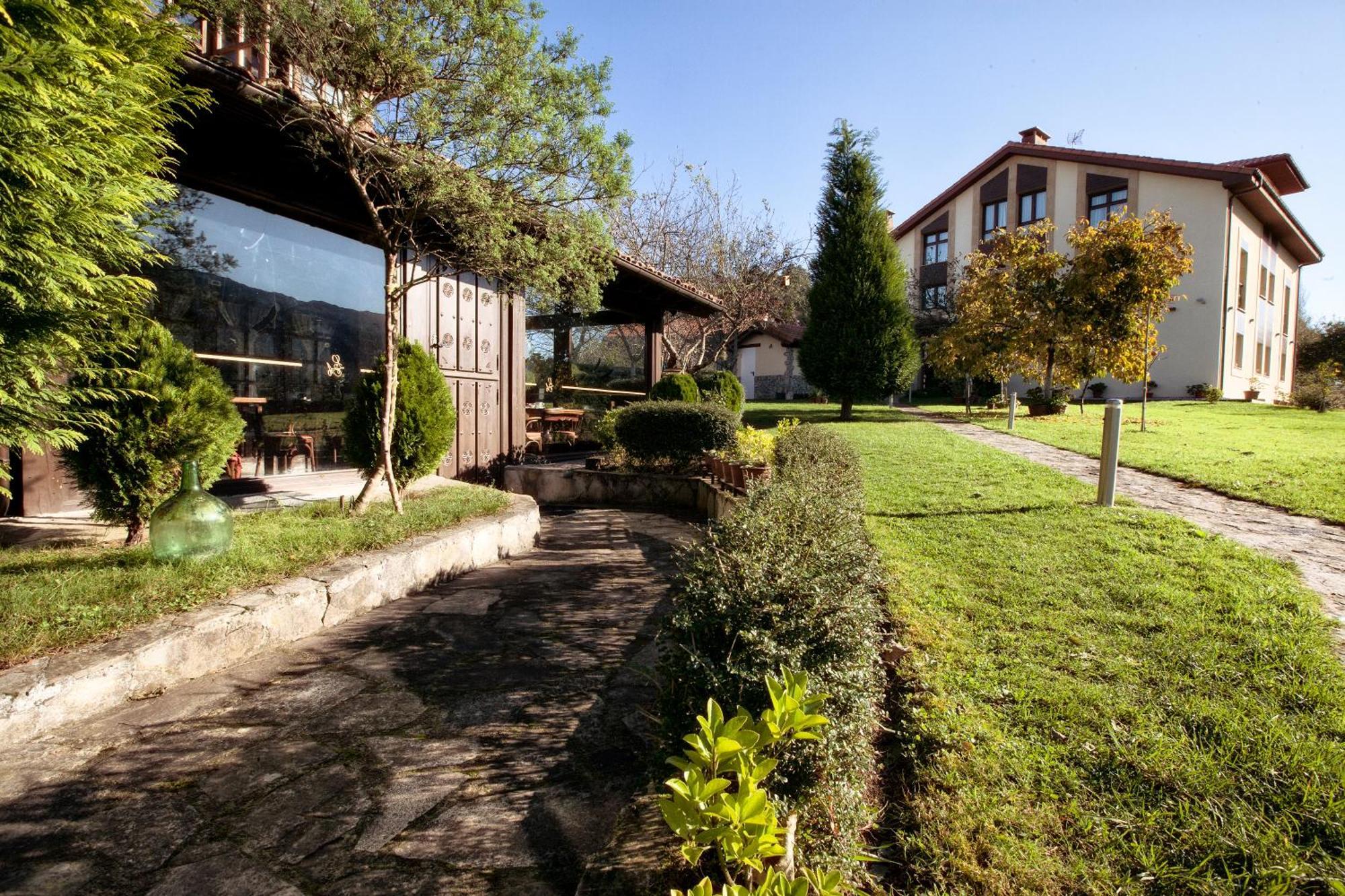 Apartamentos Rurales L'Arquera يانس المظهر الخارجي الصورة