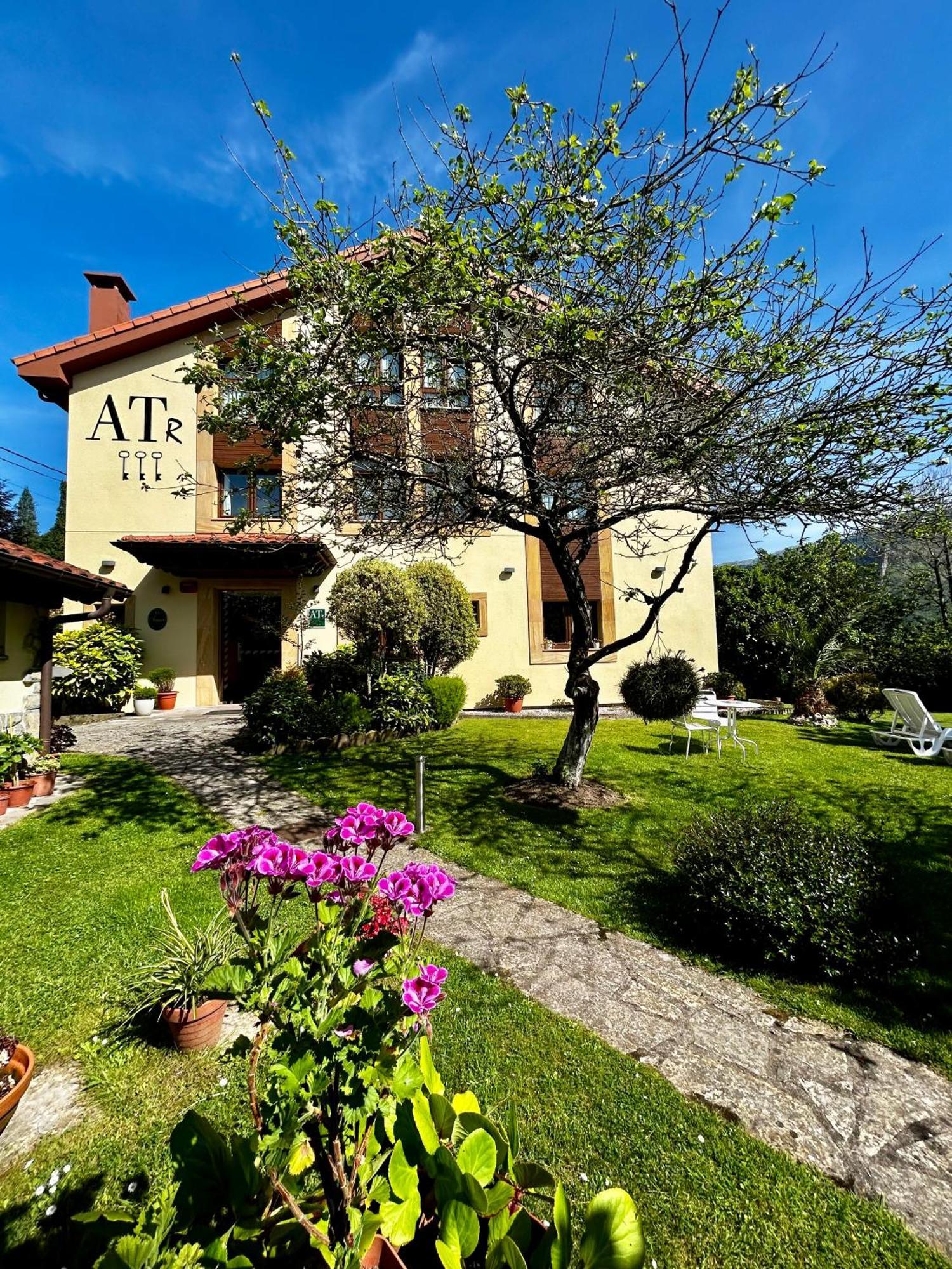 Apartamentos Rurales L'Arquera يانس المظهر الخارجي الصورة