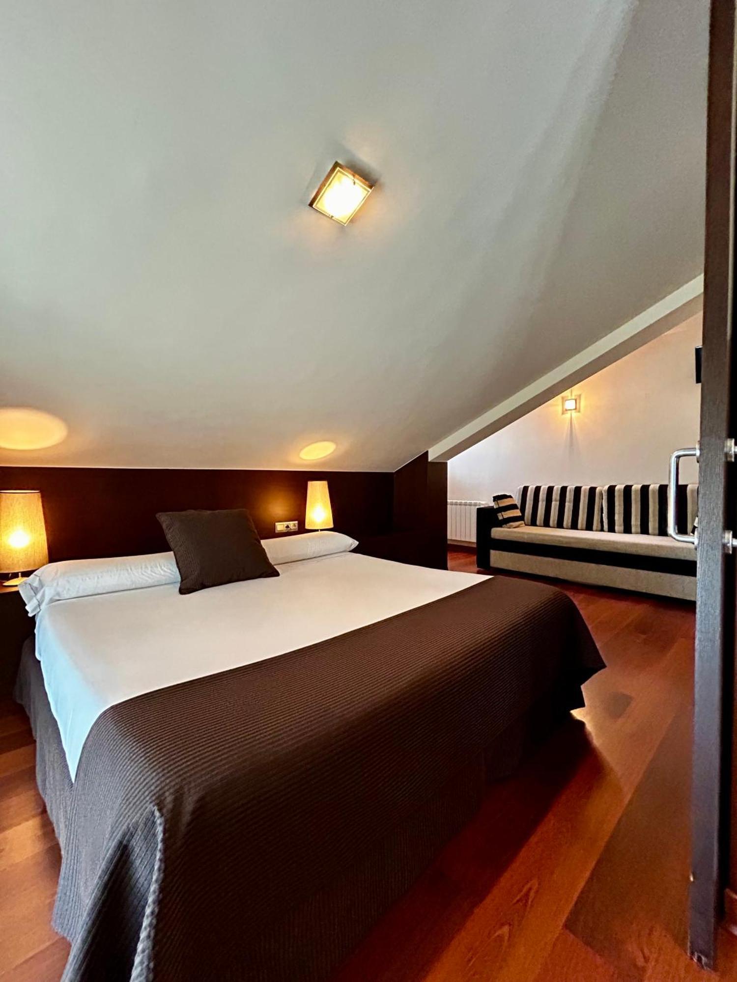 Apartamentos Rurales L'Arquera يانس المظهر الخارجي الصورة