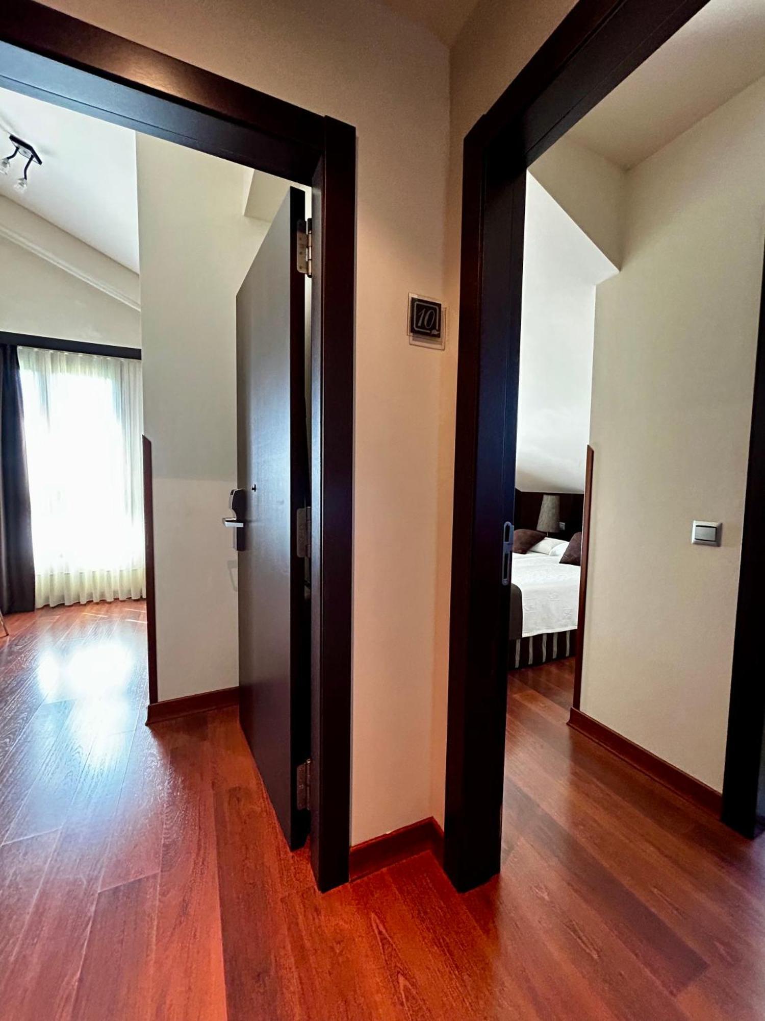 Apartamentos Rurales L'Arquera يانس المظهر الخارجي الصورة